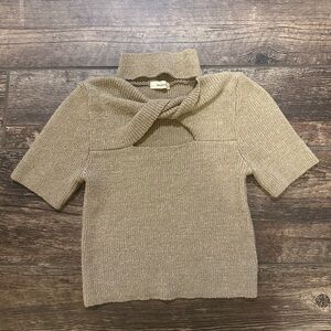 Debut Cozy Tan Sweater‎